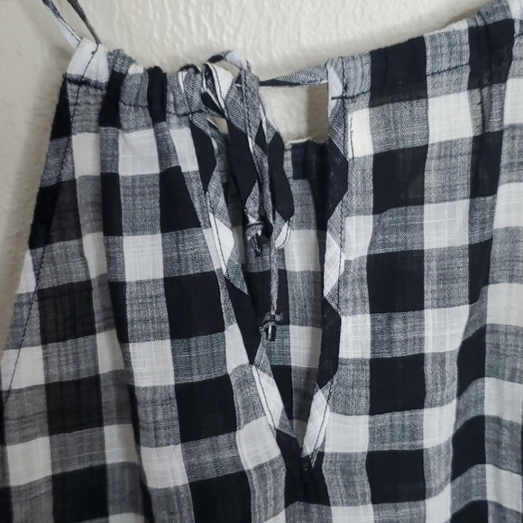 Cloth & Stone Gingham Peplum Hem Halter Tank Top - Picture 4 of 7